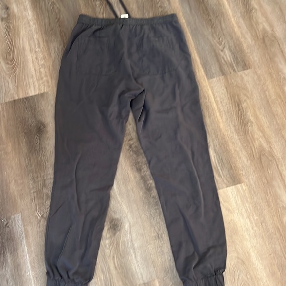 H&M pants - Picture 3 of 4